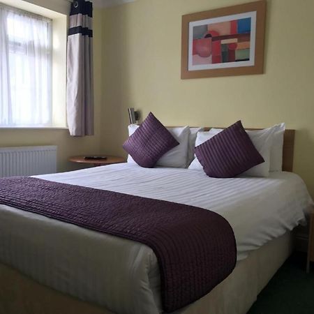 Harefield Manor Hotel Romford Esterno foto