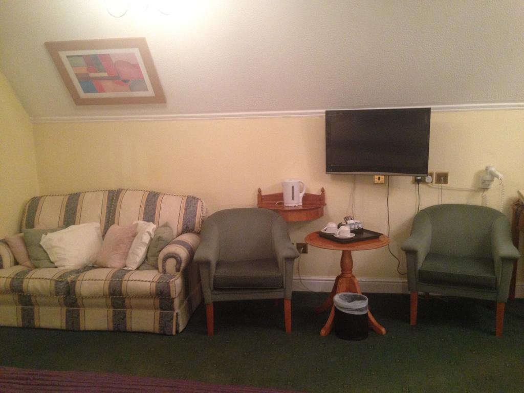 Harefield Manor Hotel Romford Esterno foto