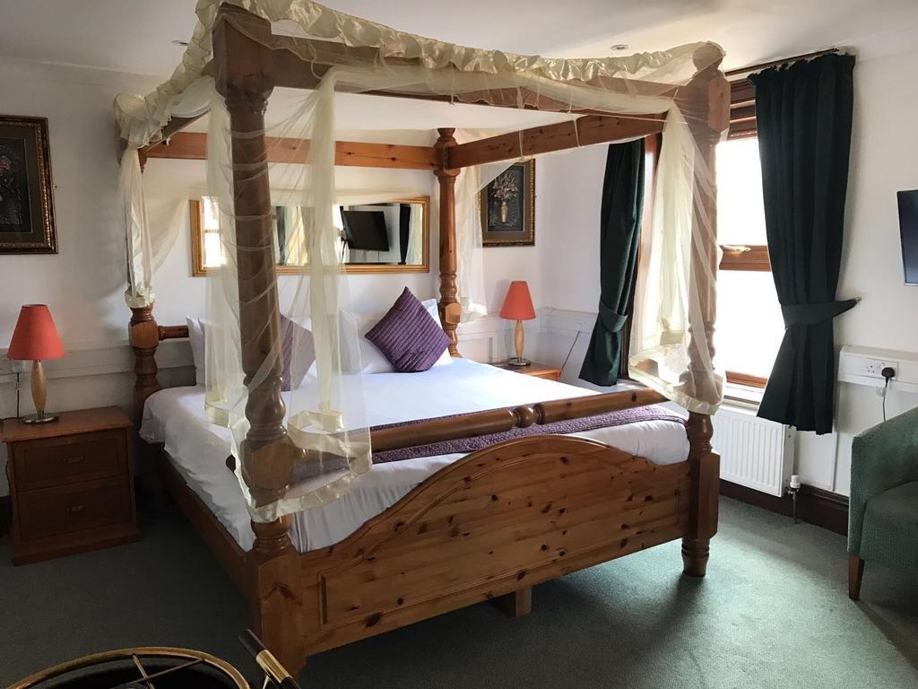 Harefield Manor Hotel Romford Esterno foto
