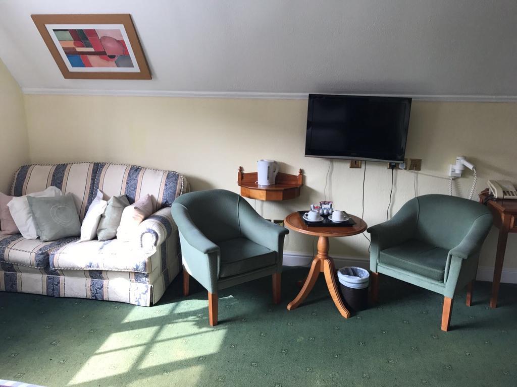 Harefield Manor Hotel Romford Esterno foto
