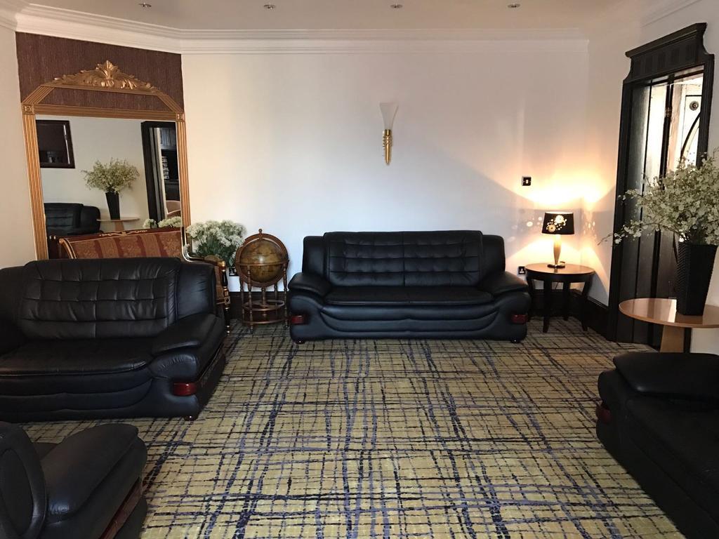 Harefield Manor Hotel Romford Esterno foto
