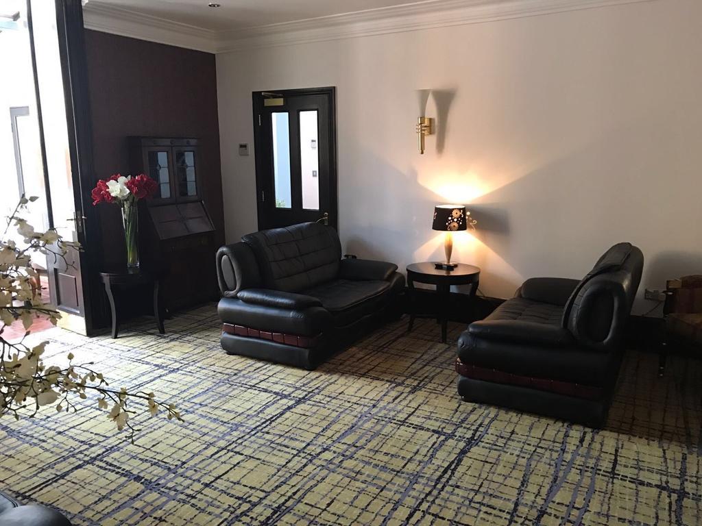 Harefield Manor Hotel Romford Esterno foto