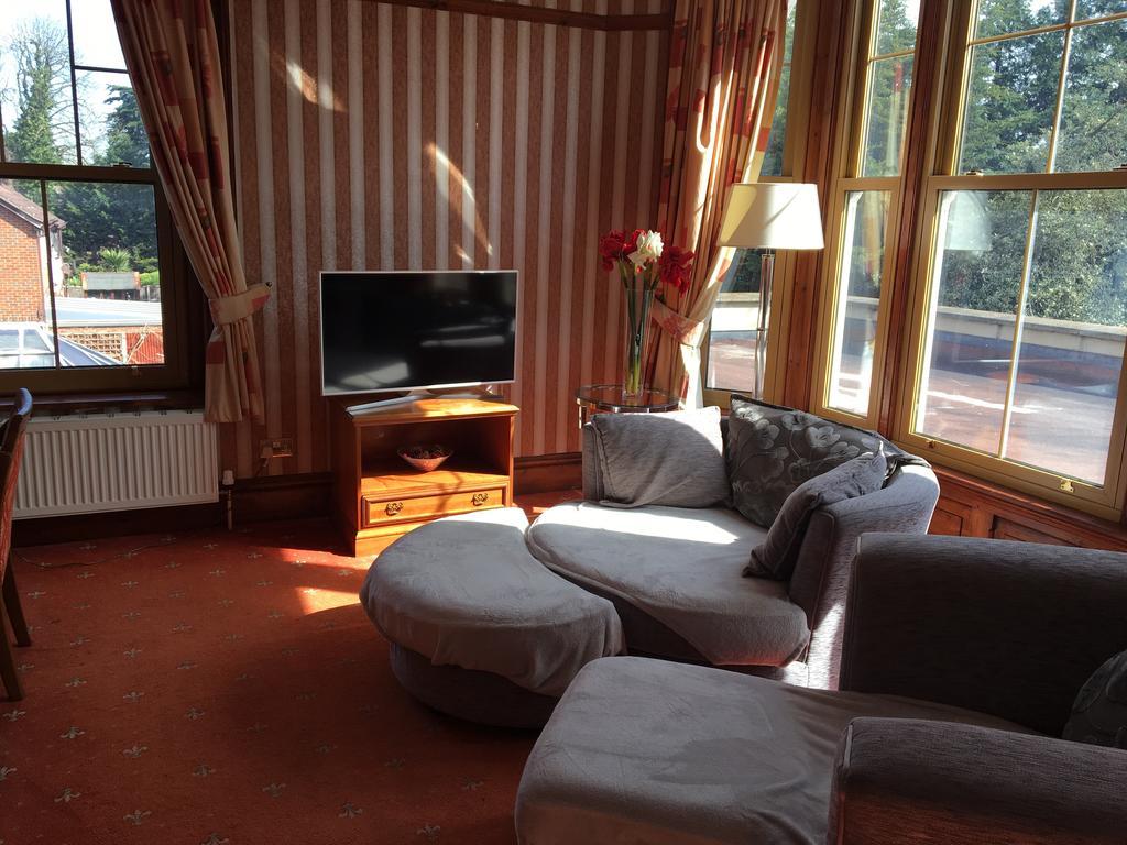 Harefield Manor Hotel Romford Esterno foto