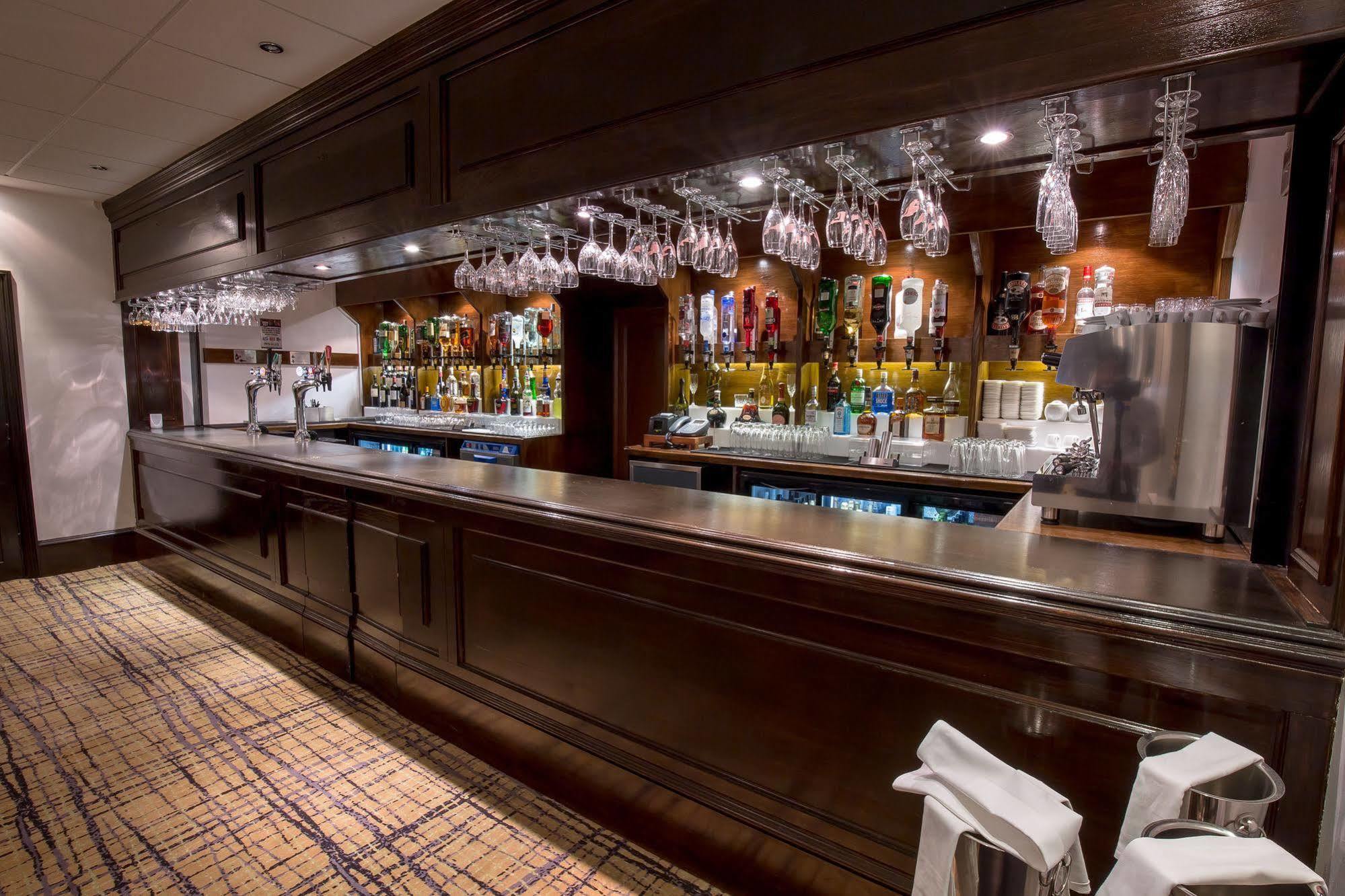 Harefield Manor Hotel Romford Esterno foto