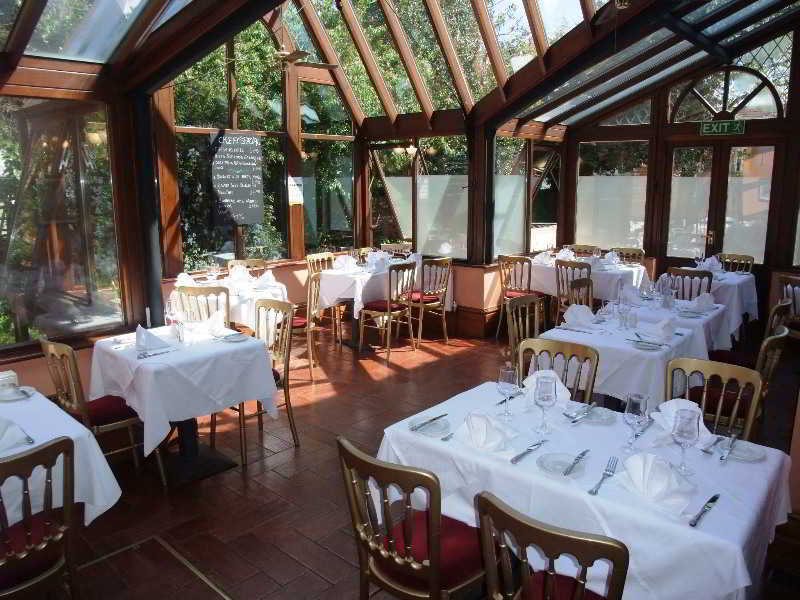 Harefield Manor Hotel Romford Esterno foto